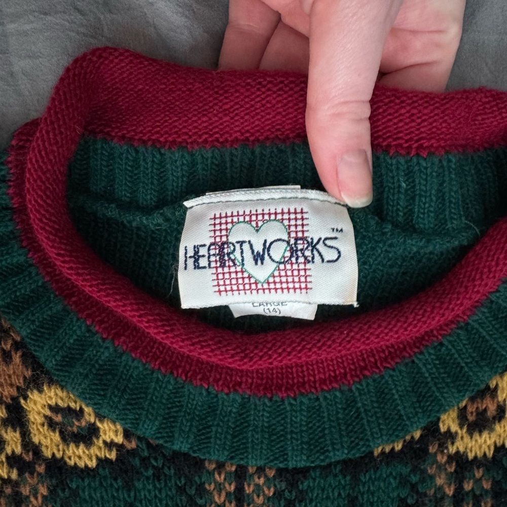 Vintage Horse Sweater – Youth L (Fits Women’s XS) - Picture 4 of 6